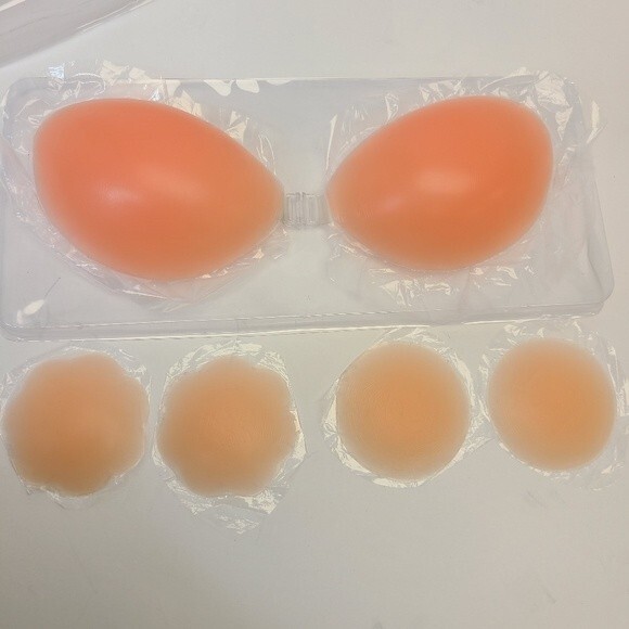 Freebra Size A Cup Strapless Backless Adhesive Silicone Nude Bra & Nipple Covers - Picture 2 of 15